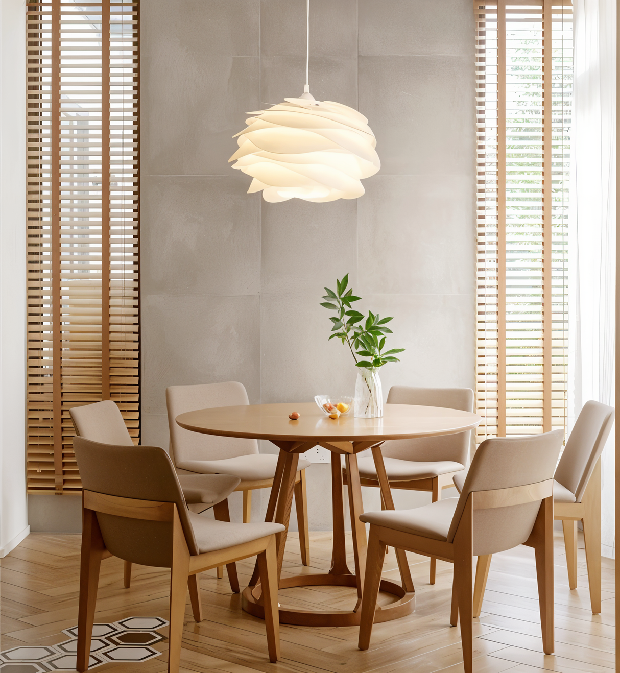 Aurora Taklampa – Stilren PVC Pendel i Blomdesign