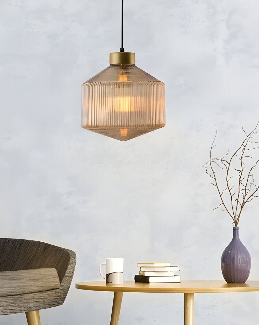 Aurelia Prism Pendellampa – Räfflad Glas Taklampa i Vintage Modern Stil