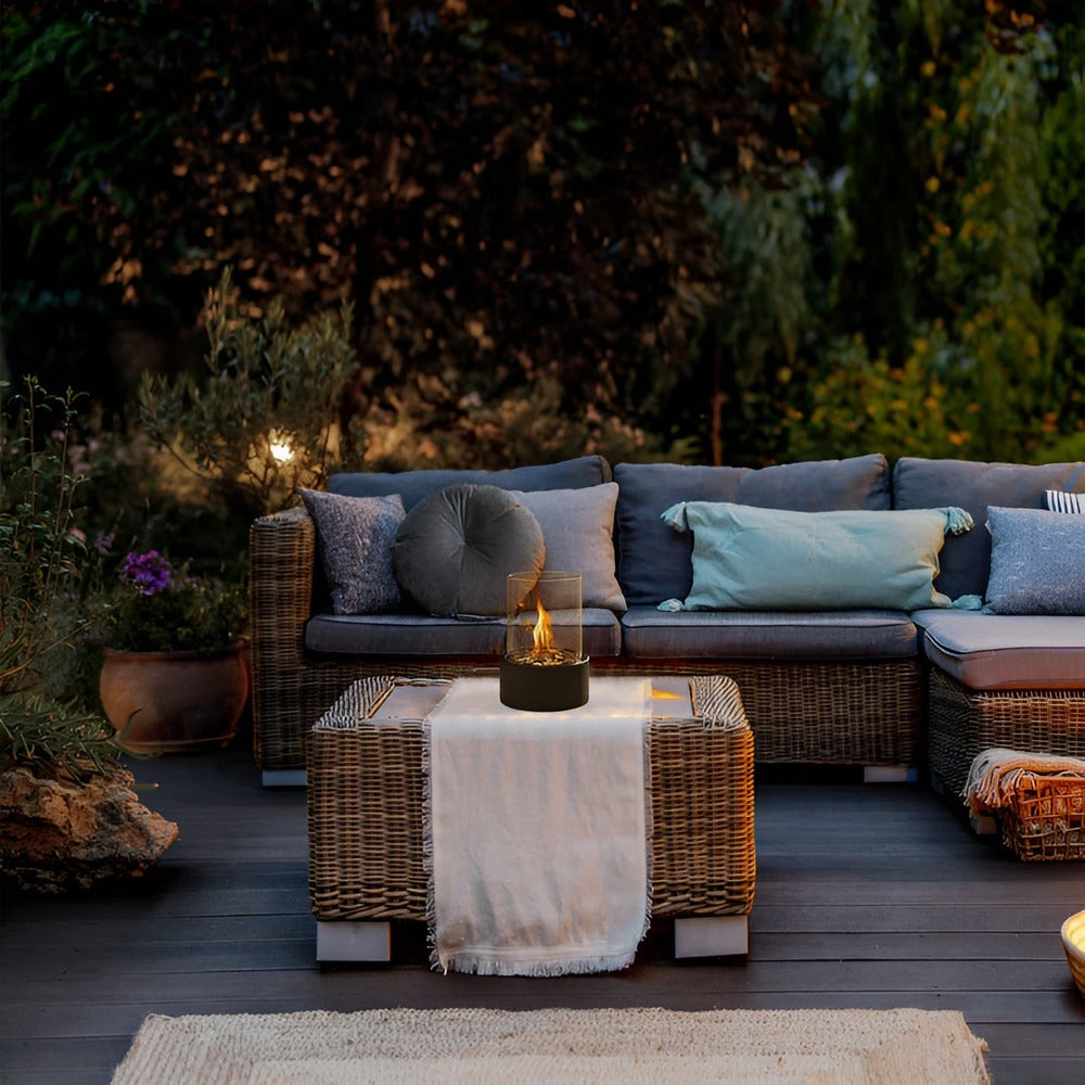 FlameAura – Modern Bordspis i Svart Metall