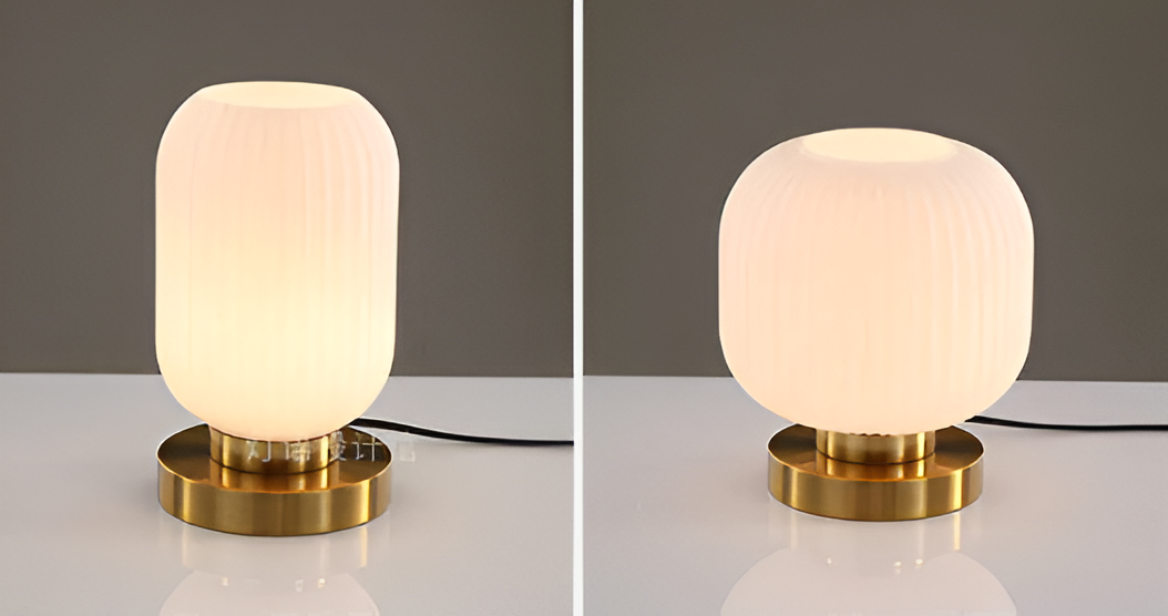 LumoRib – Elegant Bordslampa med Ribbade Glasdetaljer
