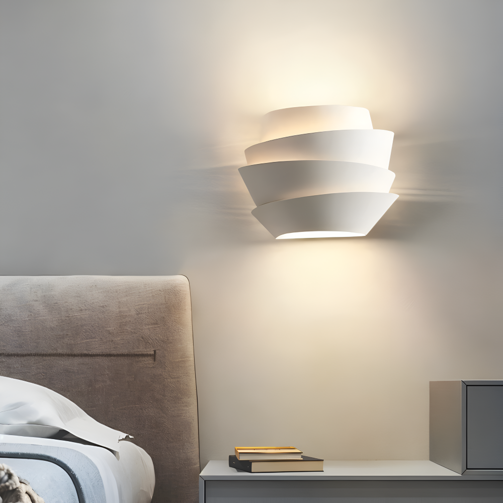 Forma Vägglampa – Elegant Geometrisk Vägglampa