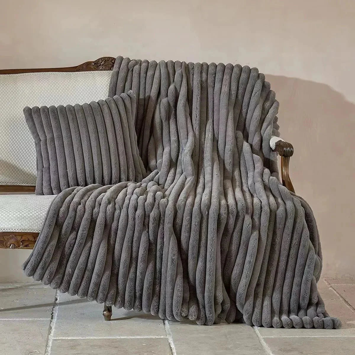 Varm & Mjuk Filt – Randig Design i Fleece/Plysch