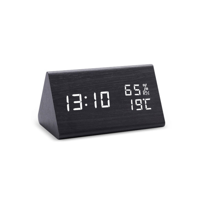 Digital Träväckarklocka med LED display – Stilren Alarmklocka i Modern Design