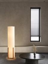 Japanskinspirerad Wabi-Sabi Golvlampa i Papper & Trä – Skulptural Belysning i Naturlig Stil
