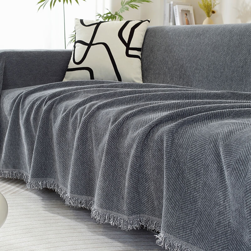 CozyWeave – Chenille Filt med Fiskbensmönster och Toffsar
