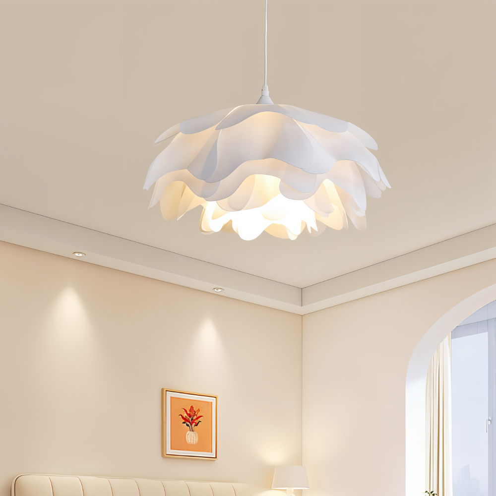 Floria Taklampa – Elegant Lampa med Blombladsliknande Form