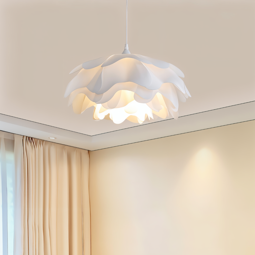 Floria Taklampa – Elegant Lampa med Blombladsliknande Form