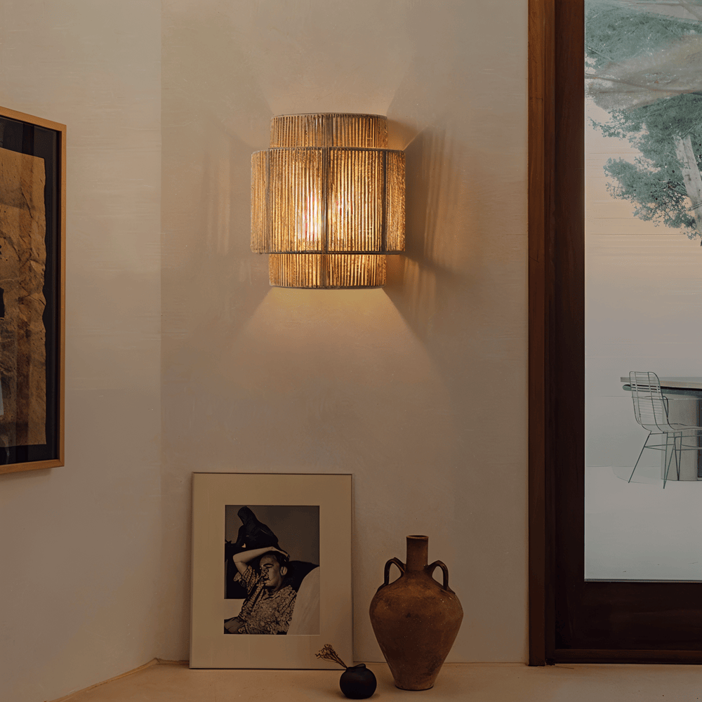 BohoLight Vägglampa – Handgjord Lampa i Hampa & Rotting