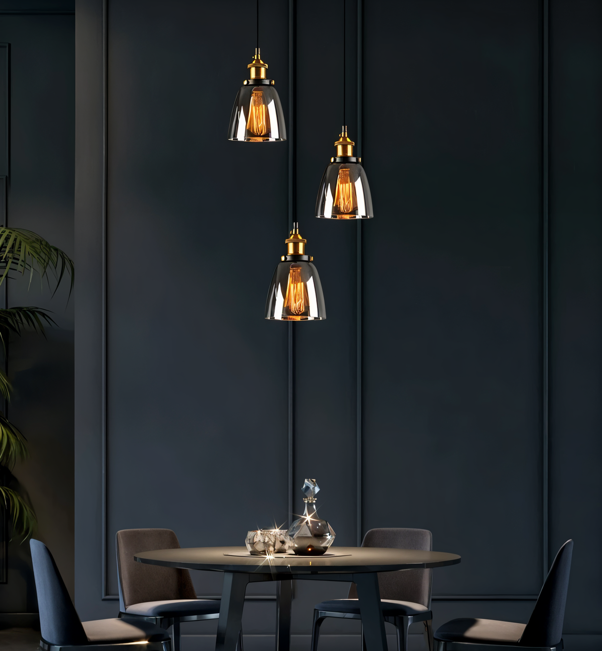 RetroGlow – Industriell Pendellampa i Rökt Glas och Metall