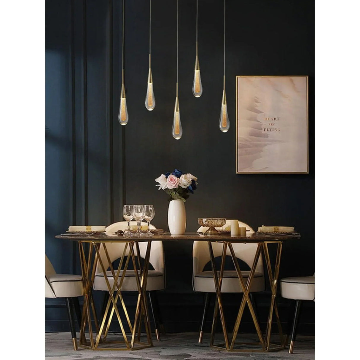 LumaDrop – Kristall Teardrop Takpendel med Elegant Skimmer