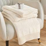 MonoWeave Pläd – Elegant Stickad Filt