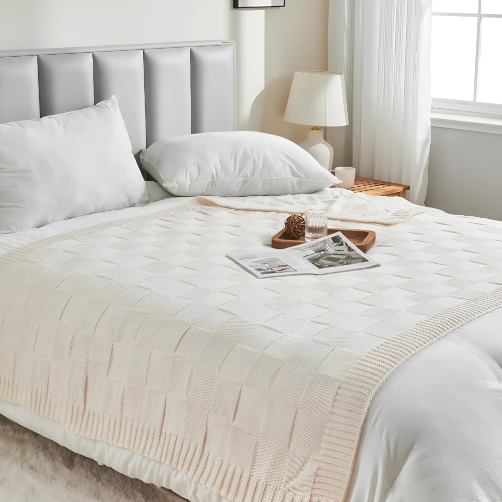MonoWeave Pläd – Elegant Stickad Filt