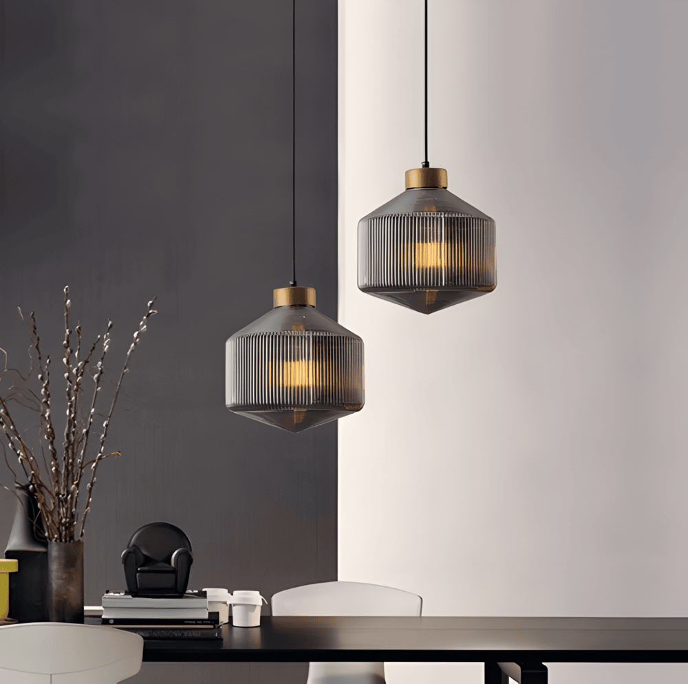 Aurelia Prism Pendellampa – Räfflad Glas Taklampa i Vintage Modern Stil