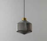 Aurelia Prism Pendellampa – Räfflad Glas Taklampa i Vintage Modern Stil