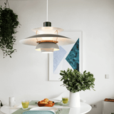 Taklampa i Skandinavisk Stil – Minimalistisk Metallpendel