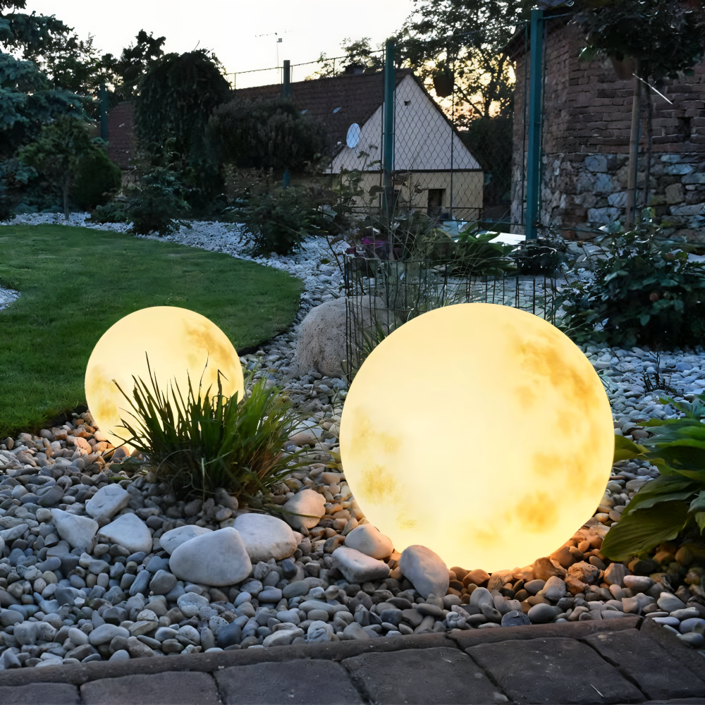MoonGlow – Solenergilampa för Trädgård IP65