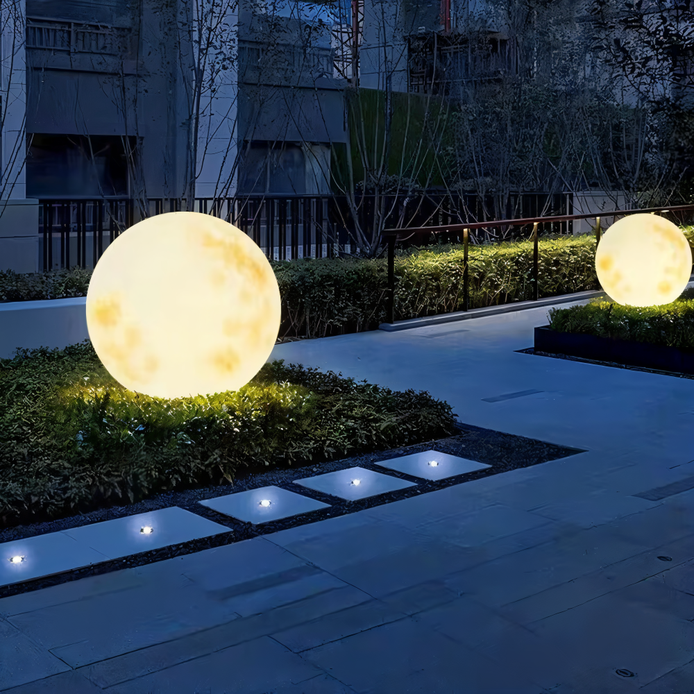 MoonGlow – Solenergilampa för Trädgård IP65