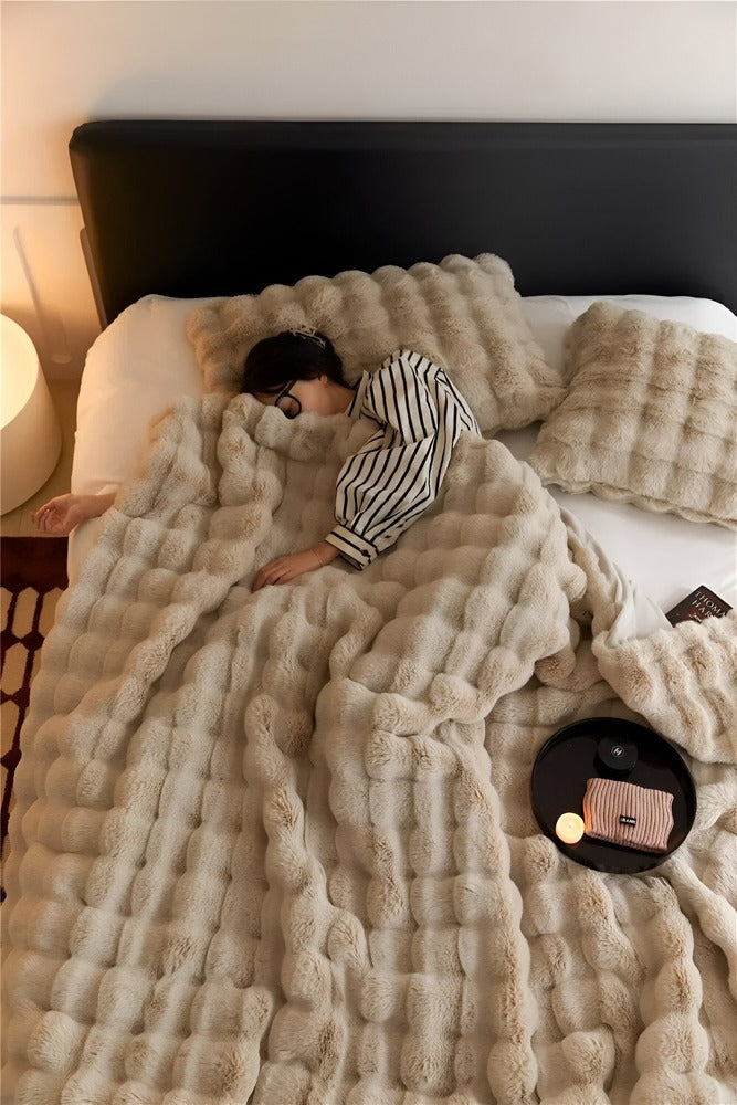 CozyPlaid – Supermjuk Rutig Filt för Mys och Avkoppling