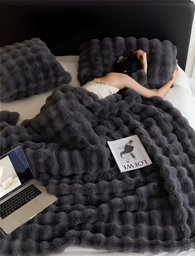 CozyPlaid – Supermjuk Rutig Filt för Mys och Avkoppling