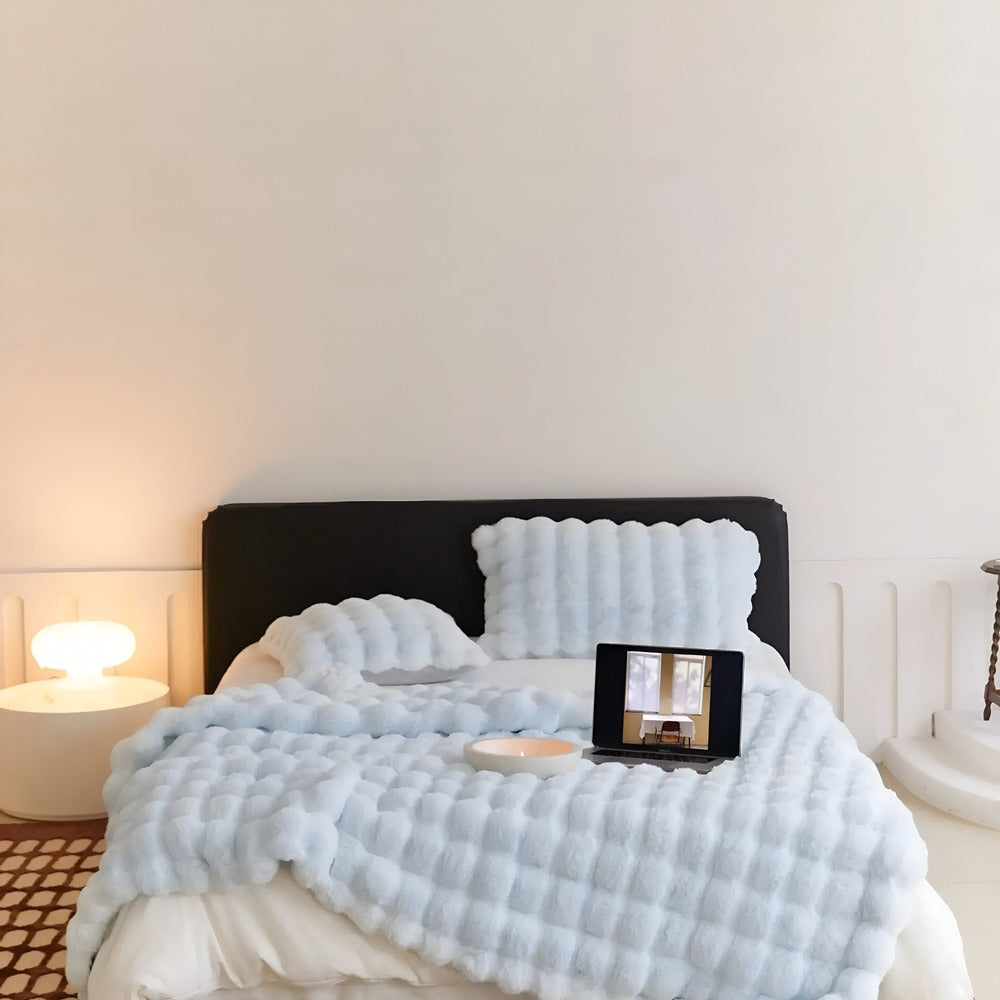 CozyPlaid – Supermjuk Rutig Filt för Mys och Avkoppling