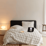 CozyPlaid – Supermjuk Rutig Filt för Mys och Avkoppling