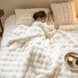 CozyPlaid – Supermjuk Rutig Filt för Mys och Avkoppling