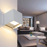 LumoNord – Stilren LED-vägglampa i nordisk design