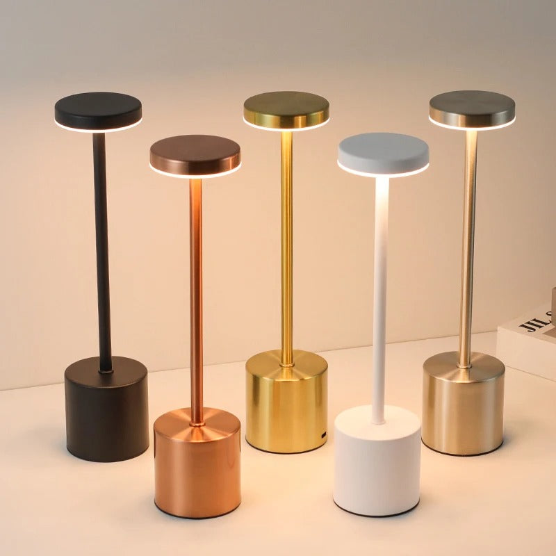 Enkel Touch LED Bordslampa – Uppladdningsbar & Justerbar i 3 Färger