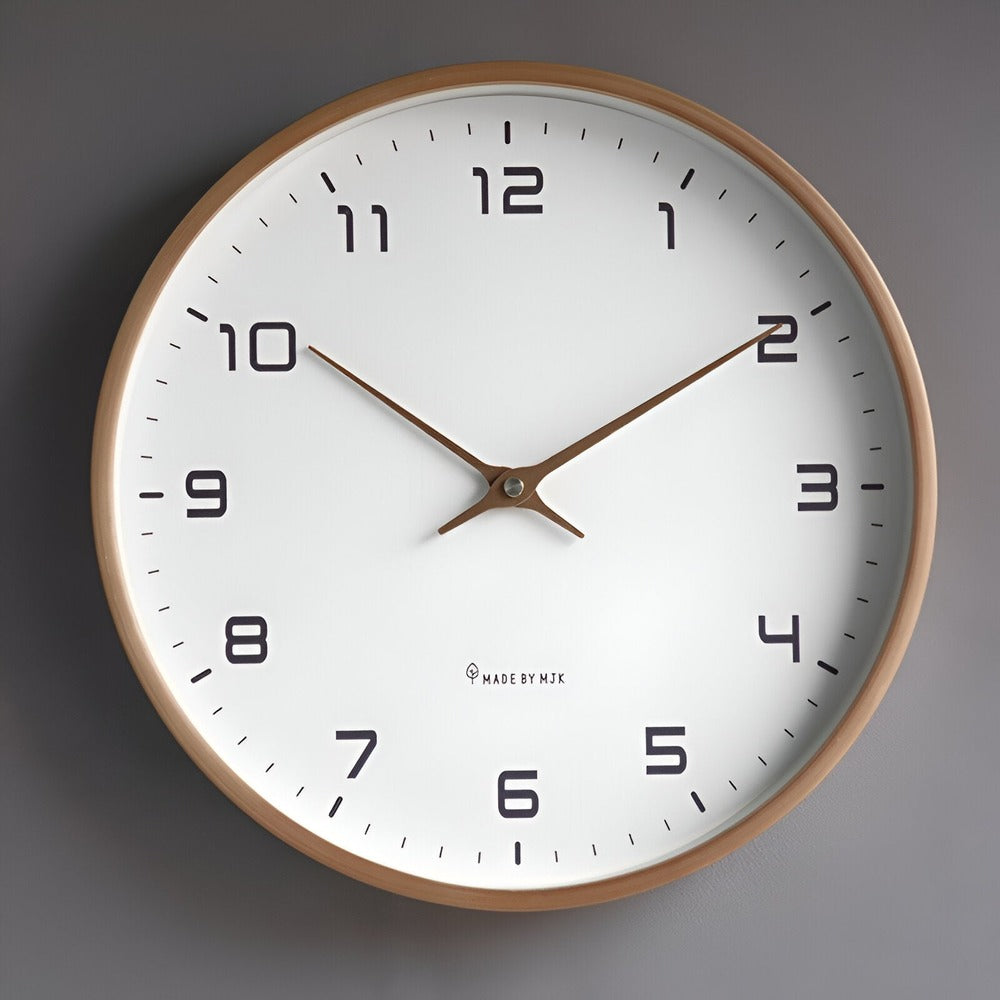 NordicTime – Väggklocka i Trälook med Tyst Kvartsur
