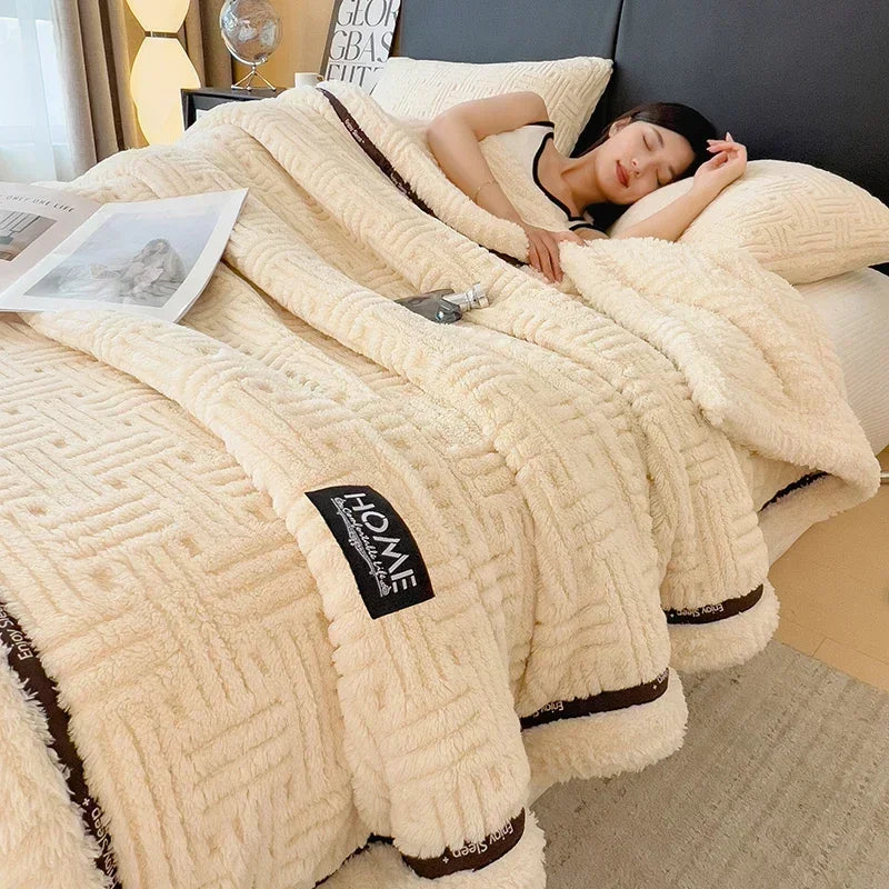 Fluffig Fleecepläd – Varm och Andningsbar Filt för Soffa och Säng