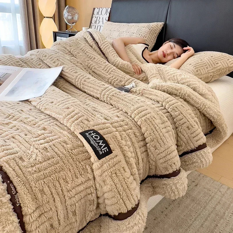 Fluffig Fleecepläd – Varm och Andningsbar Filt för Soffa och Säng