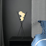 Mila Golvlampa – Stilren Minimalistisk Lampa med Måndesign