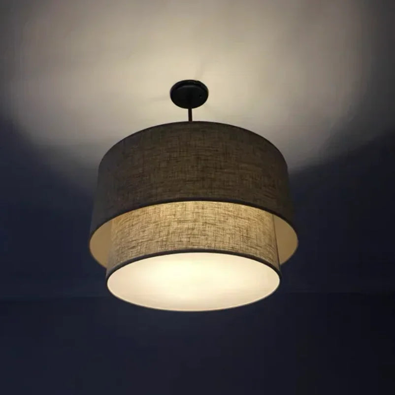 LinenForm Taklampa – Minimalistisk Tygpendel i Modern Design
