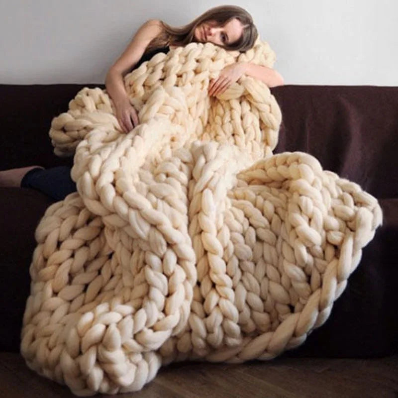 Chunky Chenille – Handstickad Pläd för Soffa och Säng, Supermjuk och Varm
