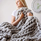 Chunky Chenille – Handstickad Pläd för Soffa och Säng, Supermjuk och Varm