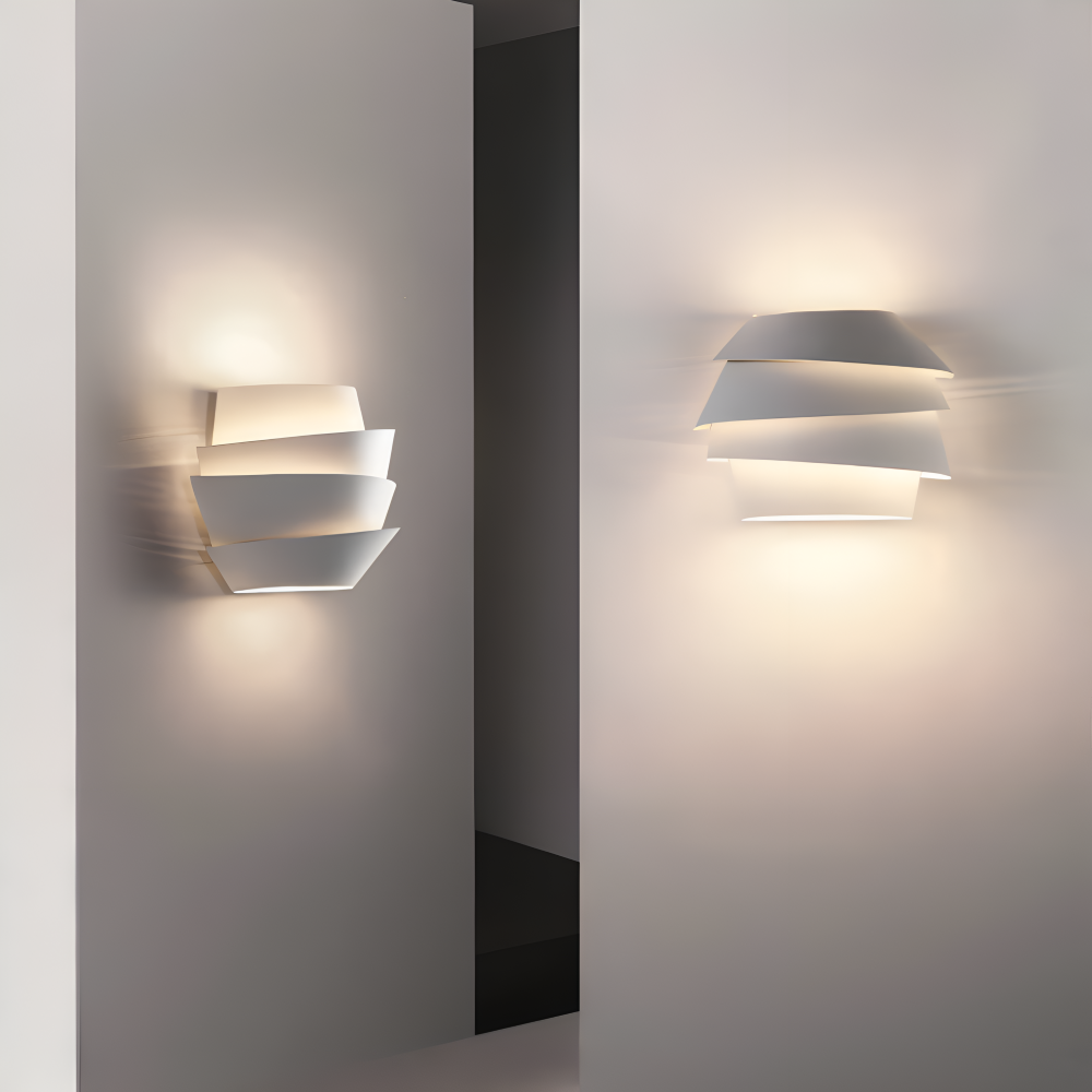 Forma Vägglampa – Elegant Geometrisk Vägglampa