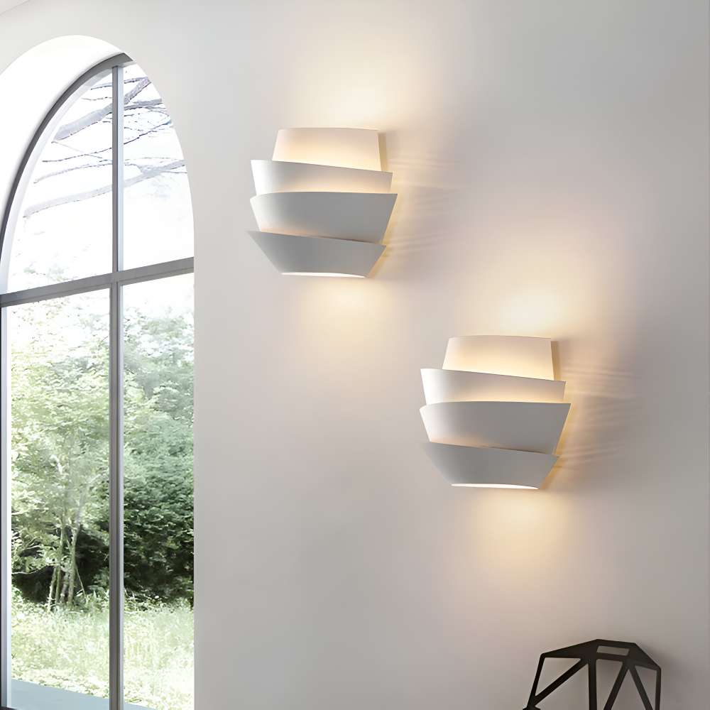 Forma Vägglampa – Elegant Geometrisk Vägglampa
