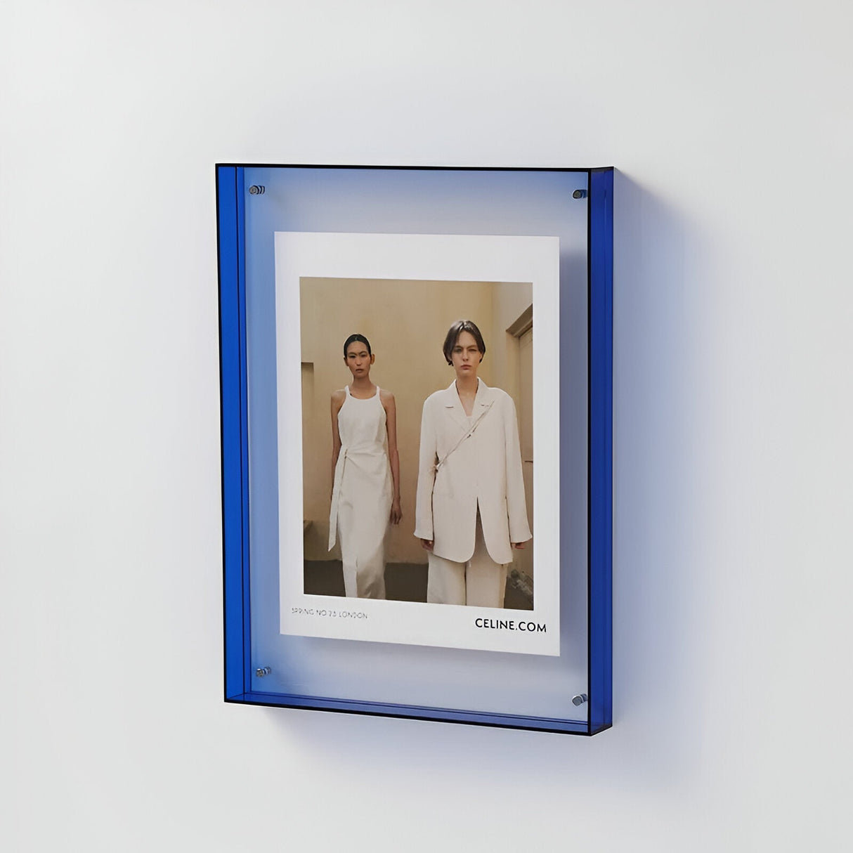 CrystalView – Transparent Akrylfotoram för Modern Inredning