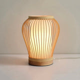 LumaBreeze – Bordslampa i Handvävd Bambulykta med Naturlig Design