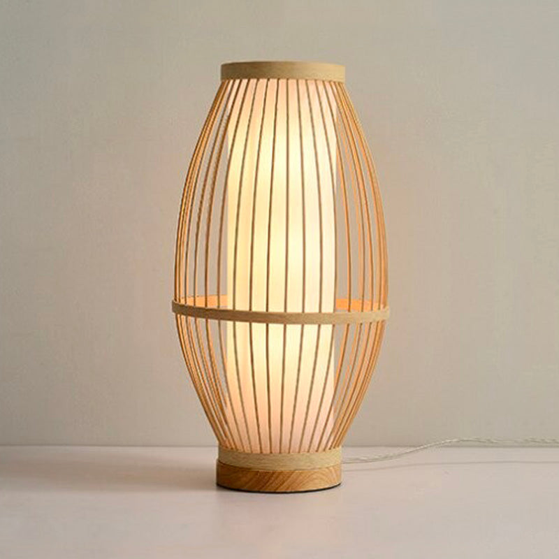 LumaBreeze – Bordslampa i Handvävd Bambulykta med Naturlig Design