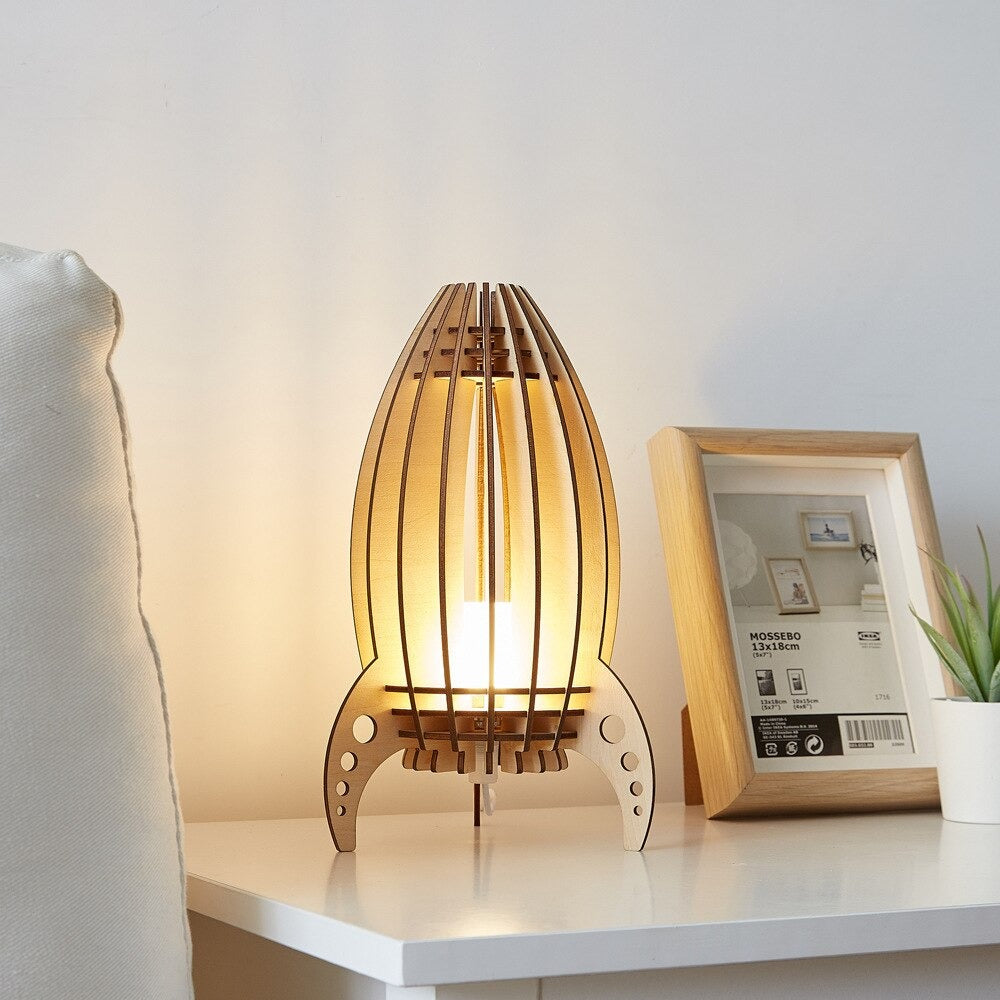 RocketLight Bordslampa – Retro Raketlampa i Edison stil