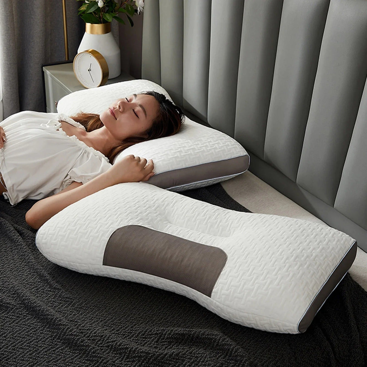 RelaxEase – Ergonomisk Massagekudde i Memory Polyester