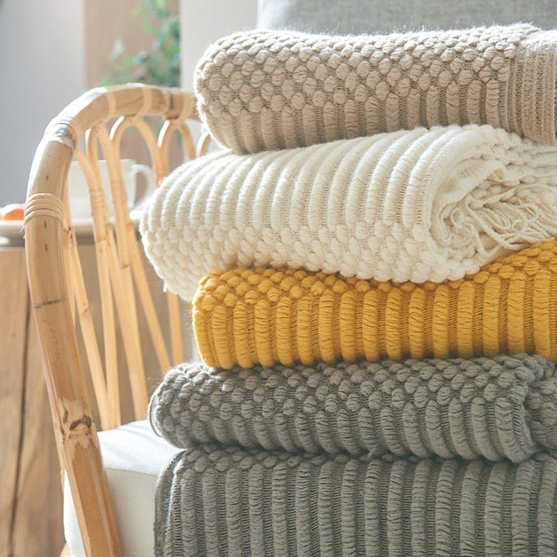 NordicNest – Stickad Filt i Solid Färg för Soffa och Mysig Komfort