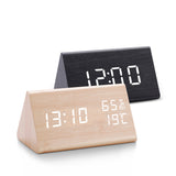 Digital Träväckarklocka med LED display – Stilren Alarmklocka i Modern Design