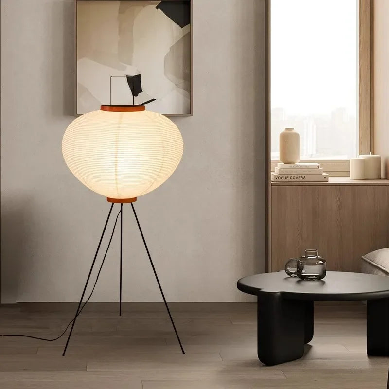 Akari Golvlampa – Japansk Rislampa i Vintage Minimalistisk Stil