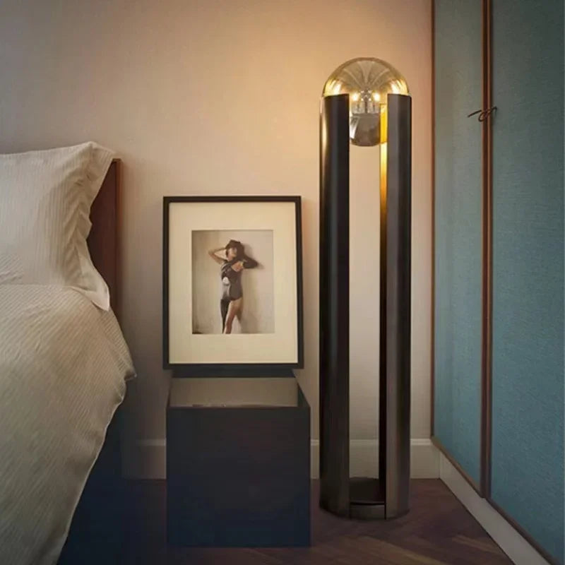 Nordisk Golvlampa – Modern & Minimalistisk LED-belysning